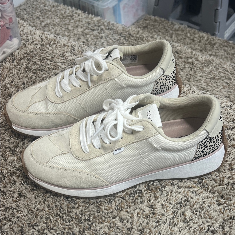 TOMS Women's Beige Sneakers with Animal Print Detail